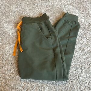 Figs Moss Green Zamora Joggers